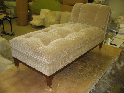 Chaise with Showwood Base and Back Pillow